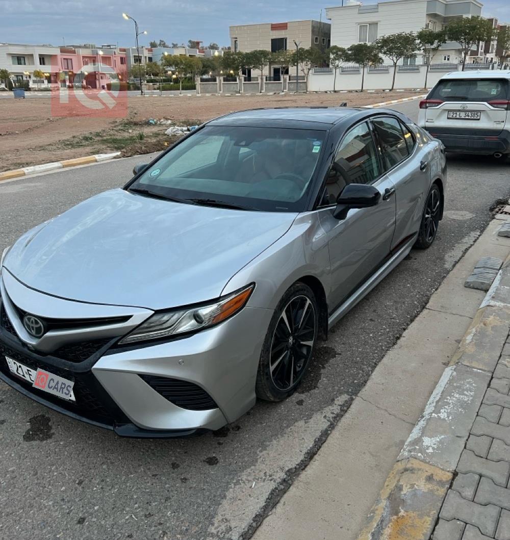 تۆیۆتا کامری